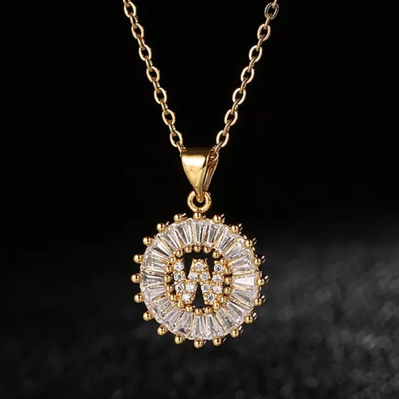Gold Initial Crystal Sparkly Pendant Necklace A-Z - Picture 1 of 10